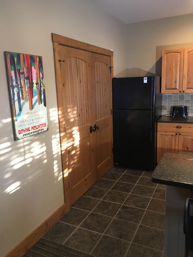 Boyne Mountain Creekside Condo Boyne Falls Dış mekan fotoğraf